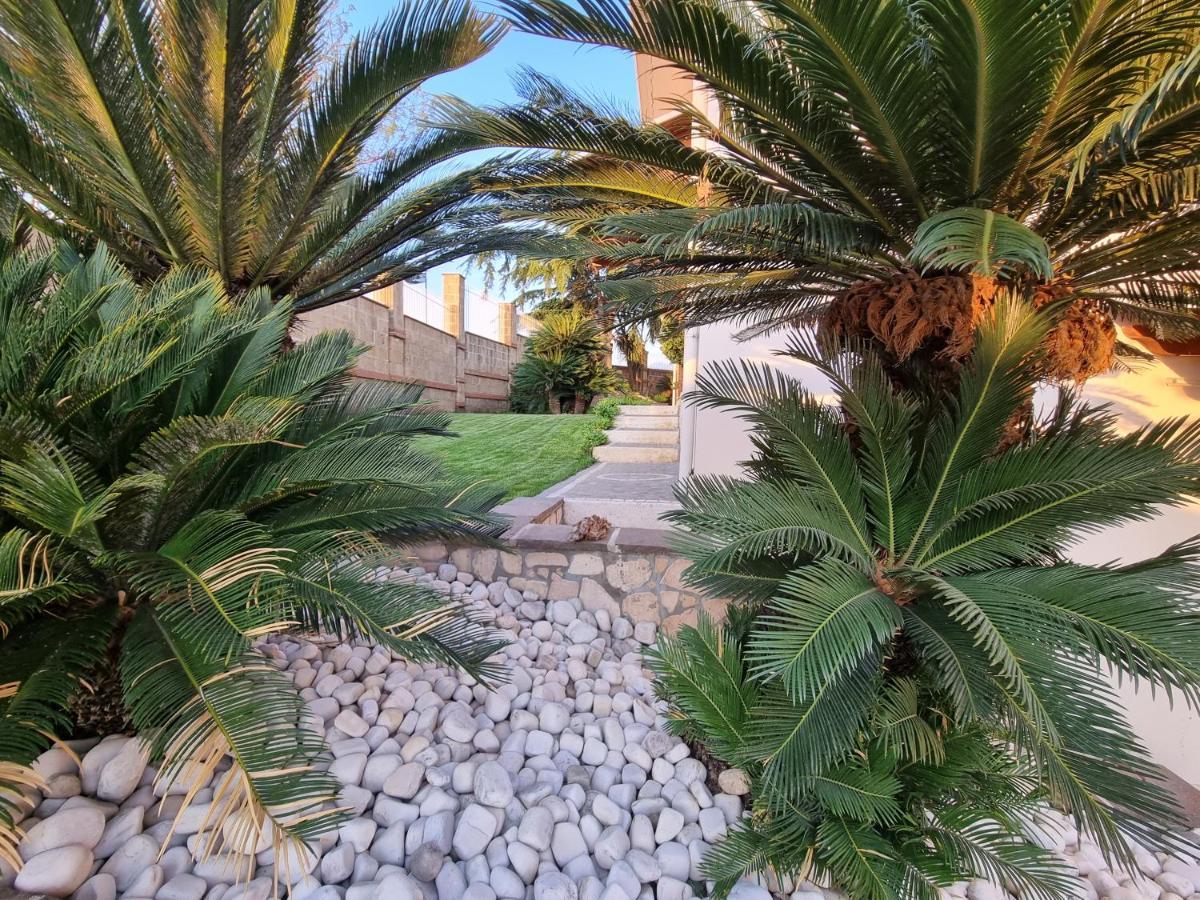 Villa Sweery Santa Maria a Vico Exterior foto